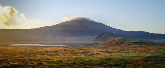 写真素材サイト「pixiabay」より、阿蘇山の写真。DeltaWorksさんの作品。 アイキャッチ画像。